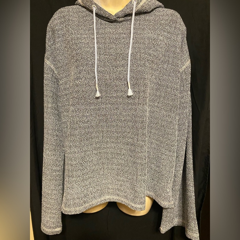 NWT Reel Life Chambray hoodie, Sz. Large.